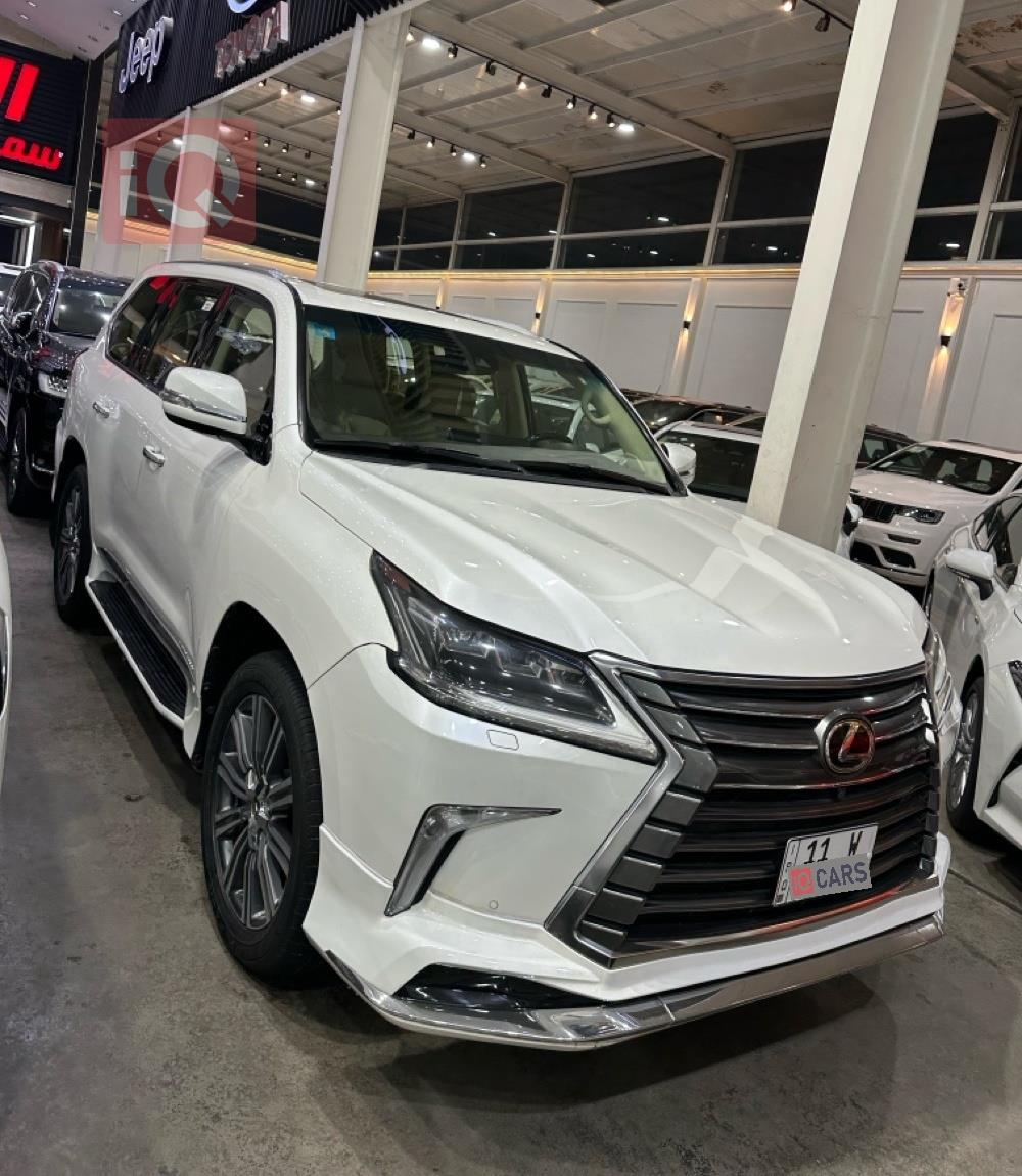 Lexus LX